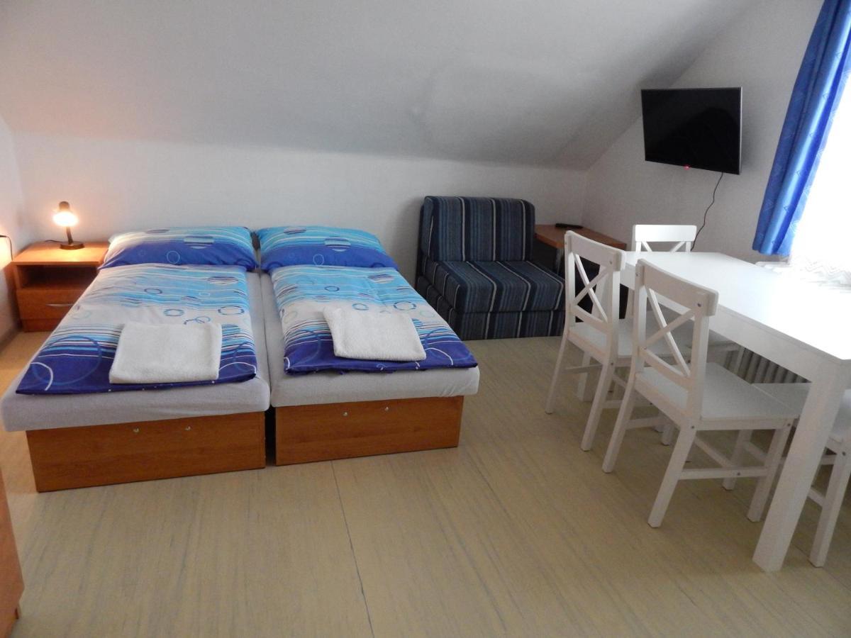 Privat Severka Pavcina Lehota  Luaran gambar