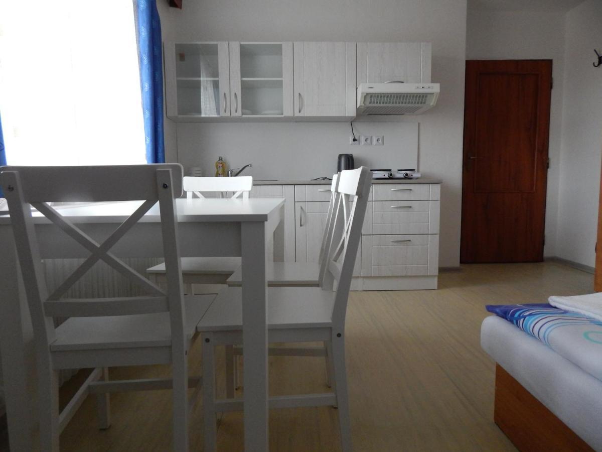 Privat Severka Pavcina Lehota  Luaran gambar